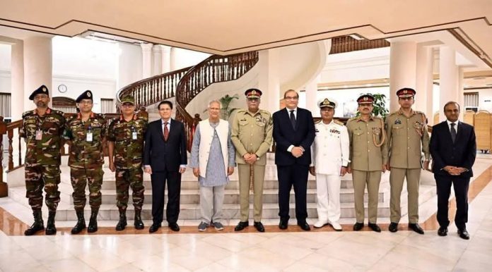 বাংলাদেশ-পাকিস্তান যৌথ প্রতিনিধি