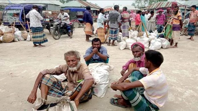 মানুষ বিক্রির হাট